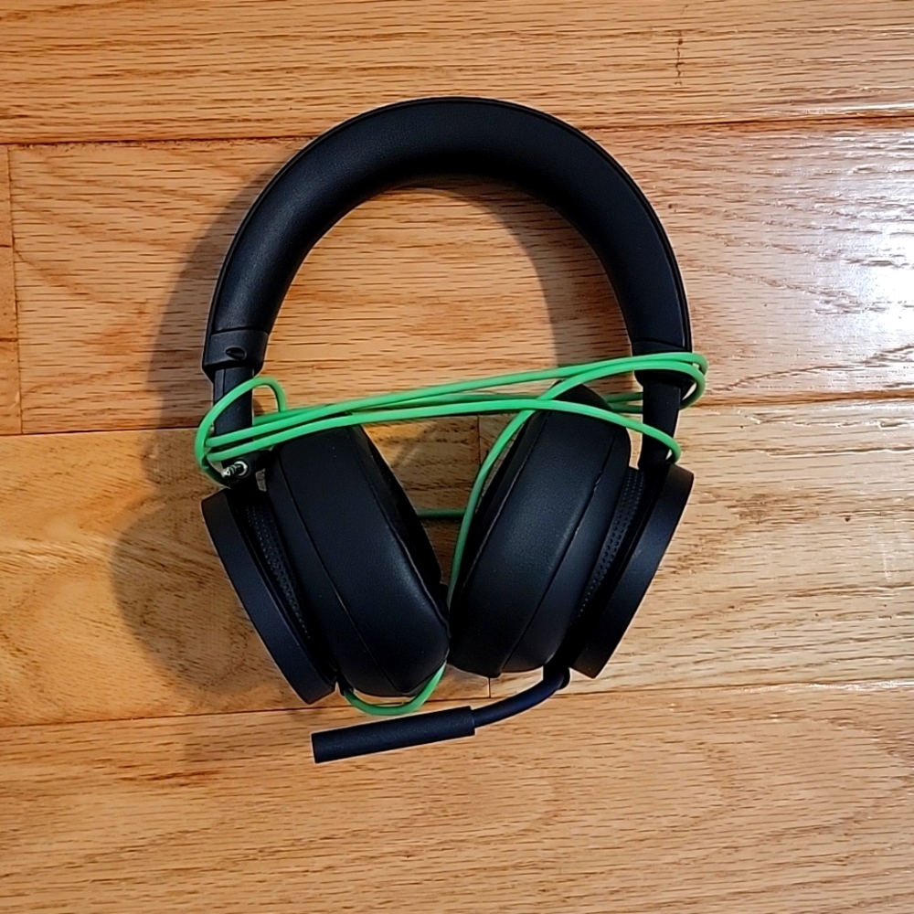 NEW! Xbox headphones